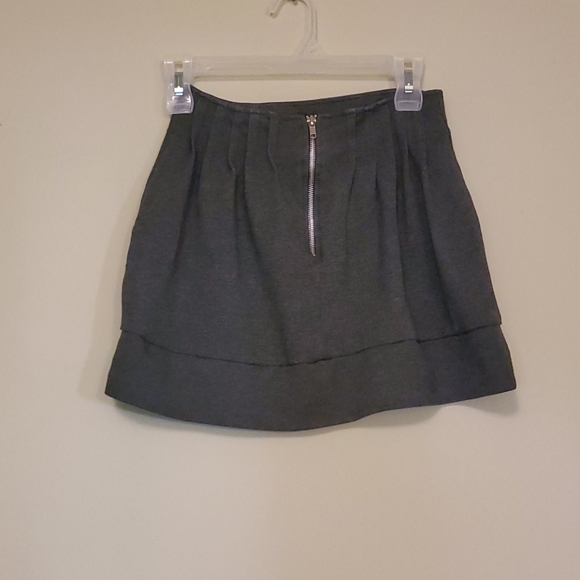 Grey skirt - Picture 3 of 4